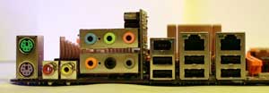 DFI lANParty UT ICFX3200-T2R/G rear panel